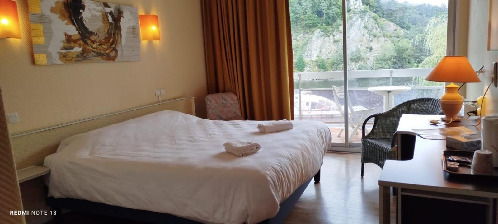 Garabit Hotel Anglards de Saint Flour Exterior photo